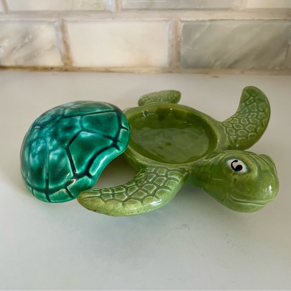 🐢 Signed Ceramic Turtle 🐢 - Picture 2 of 4